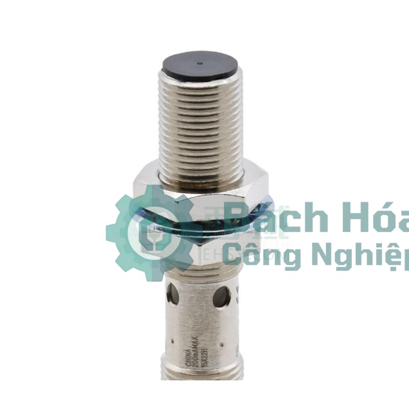 Cảm biến tiệm cận OMRON M30LN30-M1-B1