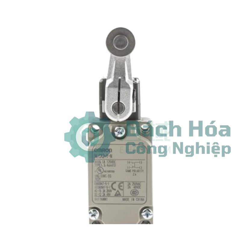 Công tắc hành trình (Limit switch) OMRON MAT977
