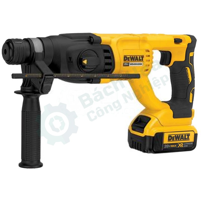 Máy khoan búa DEWALT DCH133M2
